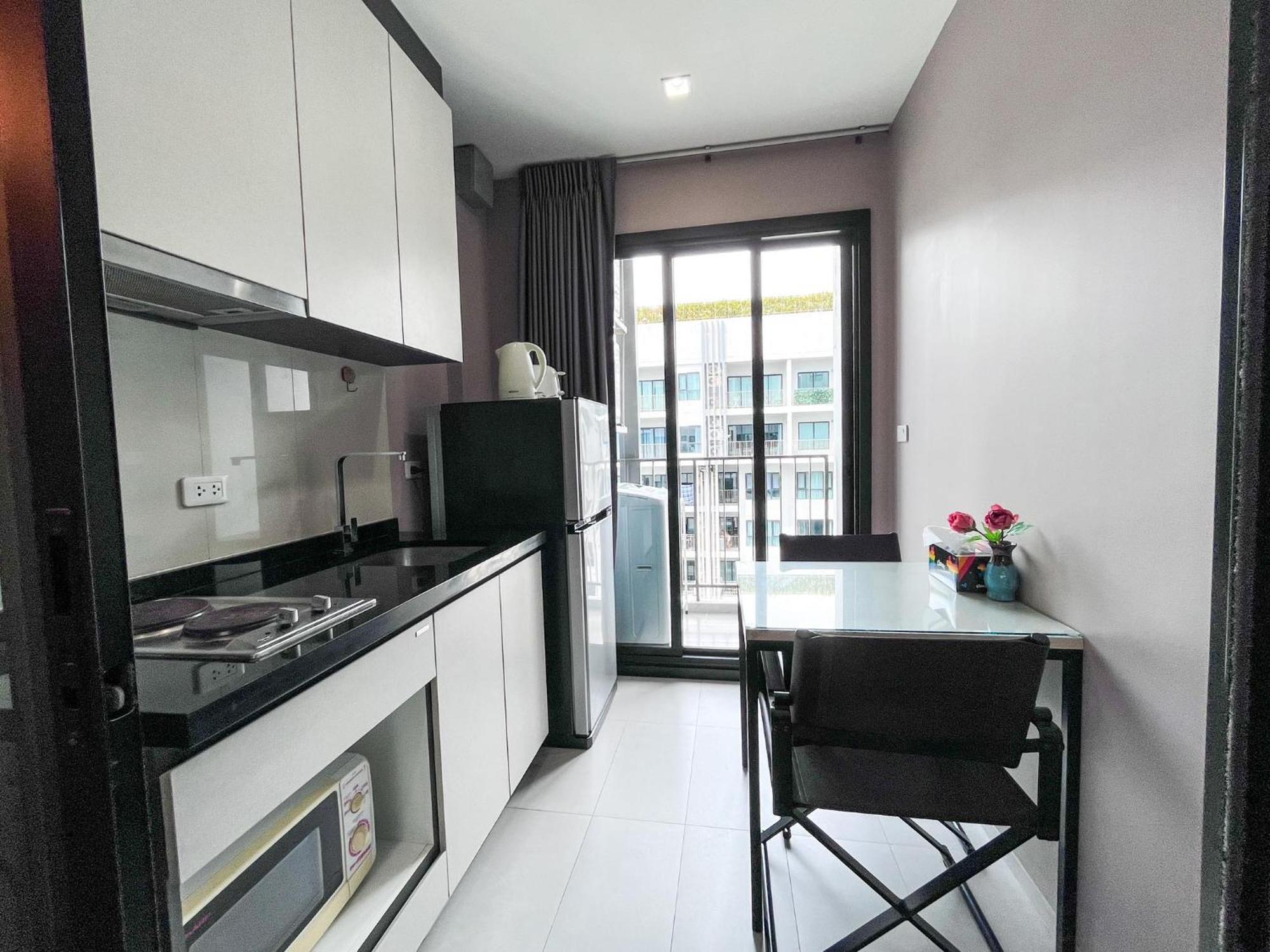 The Base Prime Apartment Pattaya Exterior photo