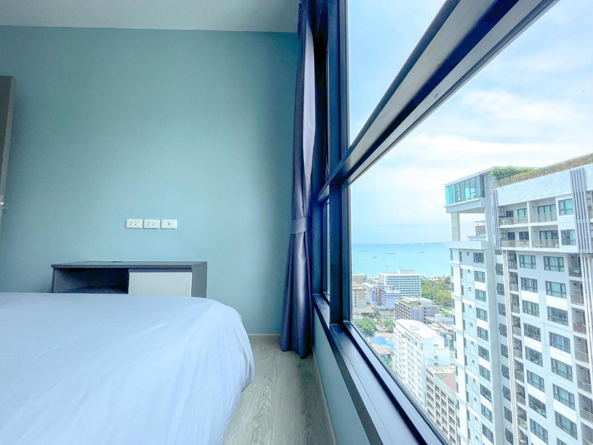 The Base Prime Apartment Pattaya Exterior photo