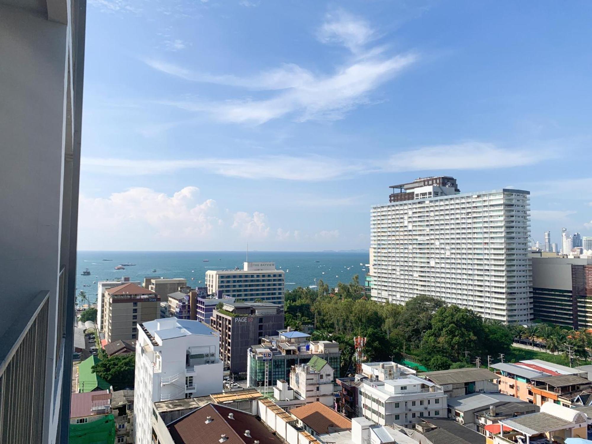 The Base Prime Apartment Pattaya Exterior photo