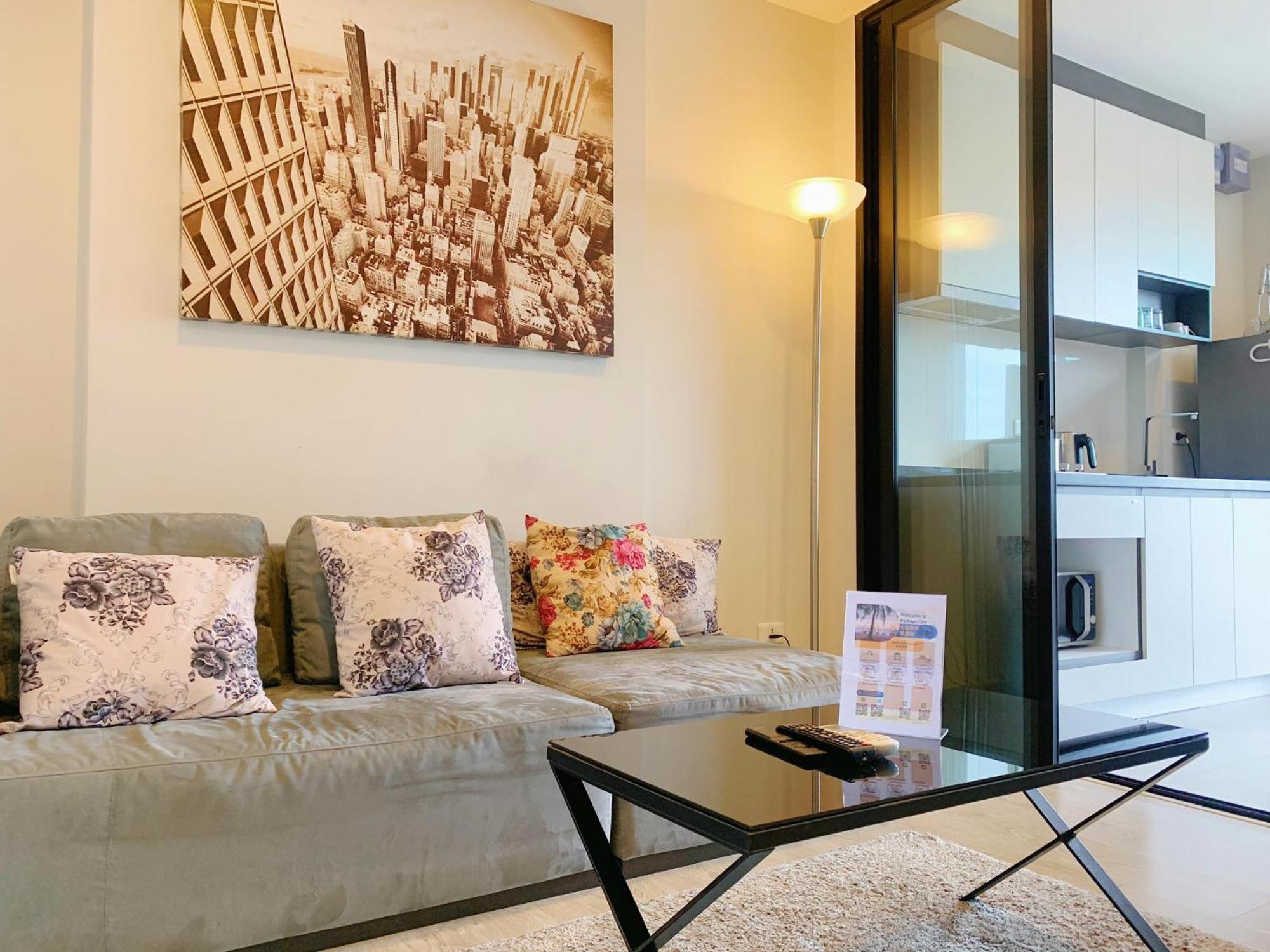 The Base Prime Apartment Pattaya Exterior photo